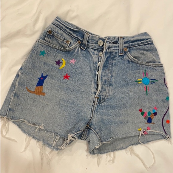 Levi's Pants - VINTAGE LEVIS embroidered